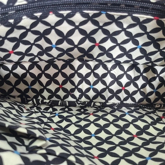 Vera Bradley Barcelona Bag Handbag Black White Floral Zipper Closure Quilted - Picture 9 of 14
